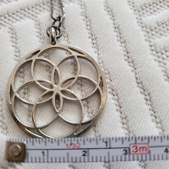 Jewelry - 🔴 Sale 3 for $15. Flower of life necklace